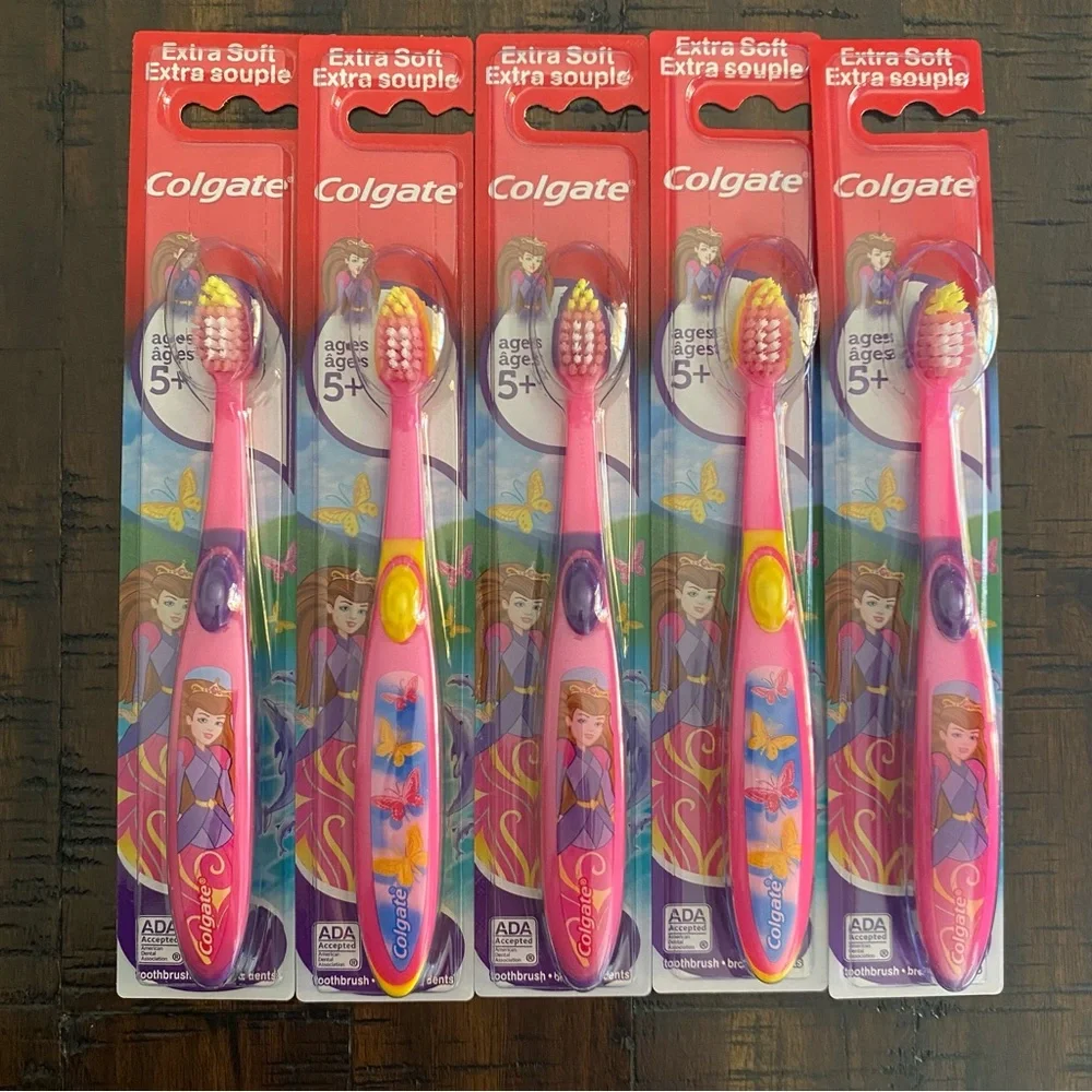 Colgate kids Toothbrushes bundle